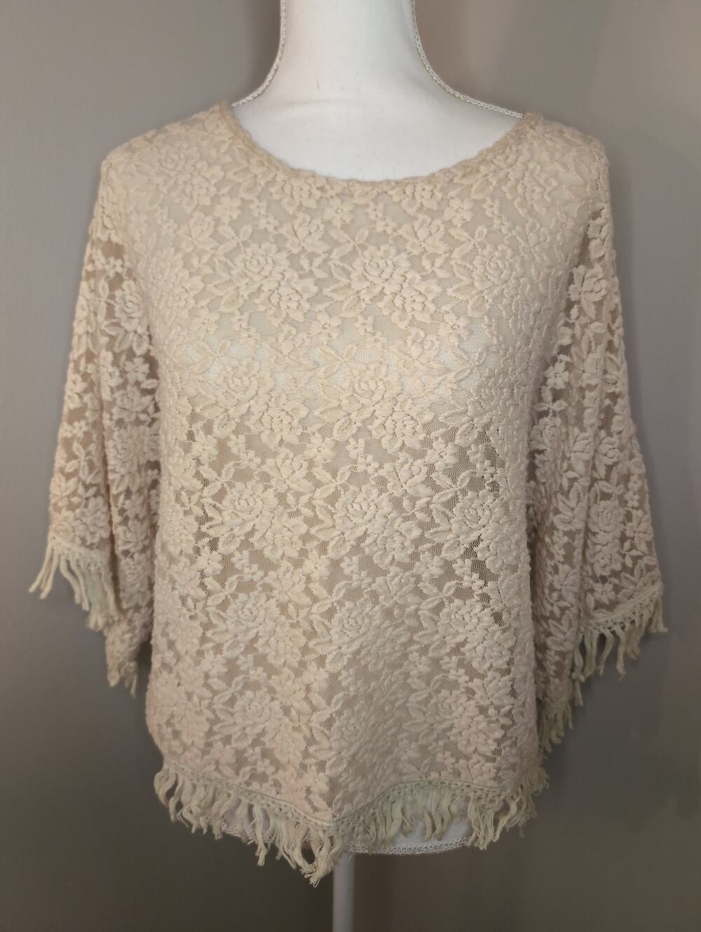 Patterson J Kincaid Lace Fringe Poncho Top Boho Festival Romantic Medium